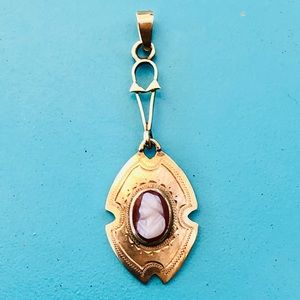 Antique 14k Yellow Gold Lavaliere Cameo Pendant